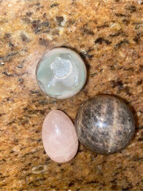 Polished Gemstone Display Trio - Rose Quartz, Black Moonstone, Green Agate